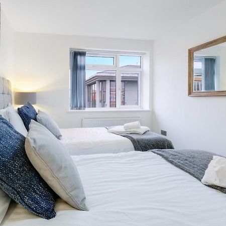 St Martins 2 Bedroom Apartments In Ruislip By 360 Stays 외부 사진