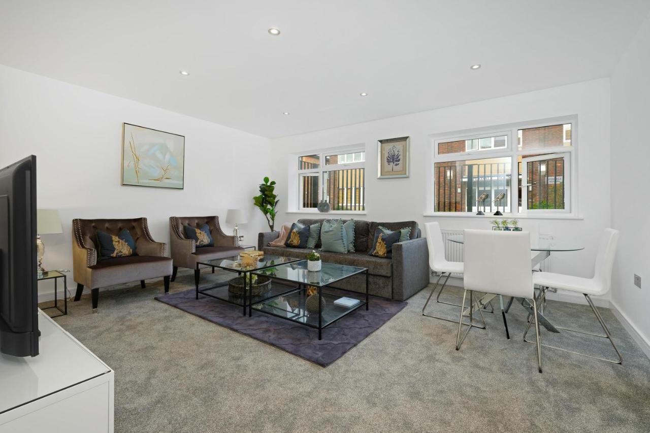 St Martins 2 Bedroom Apartments In Ruislip By 360 Stays 외부 사진