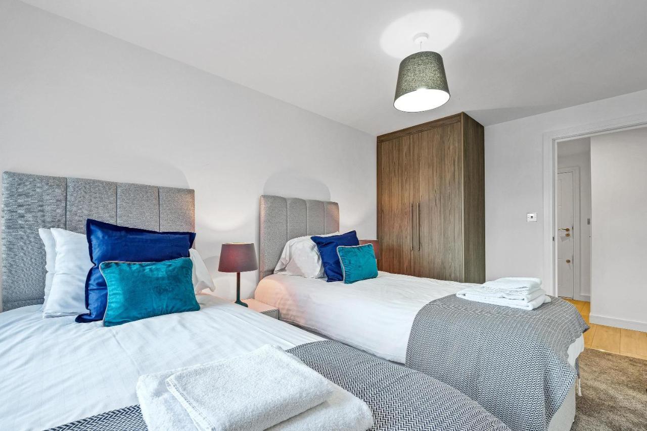 St Martins 2 Bedroom Apartments In Ruislip By 360 Stays 외부 사진