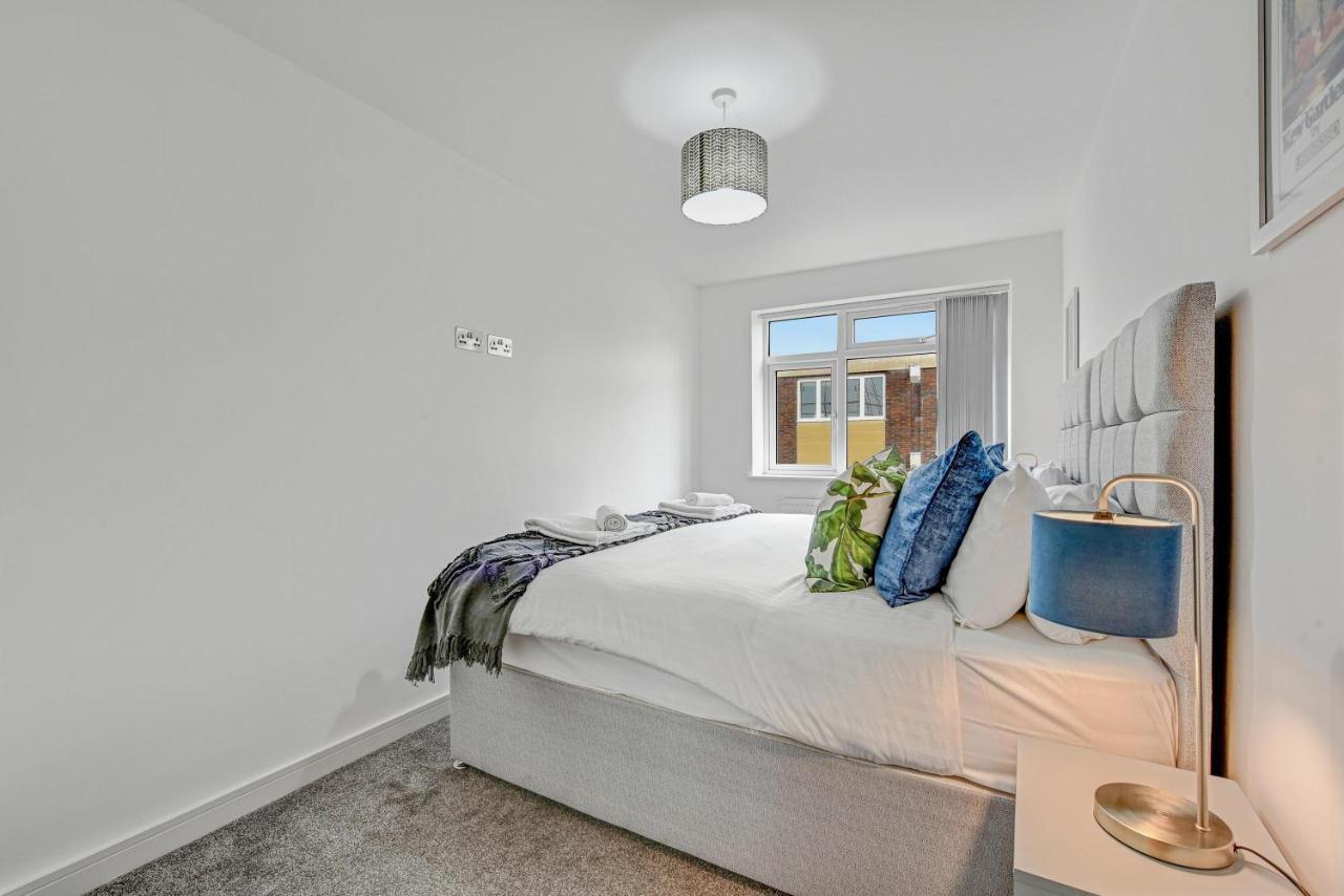 St Martins 2 Bedroom Apartments In Ruislip By 360 Stays 외부 사진