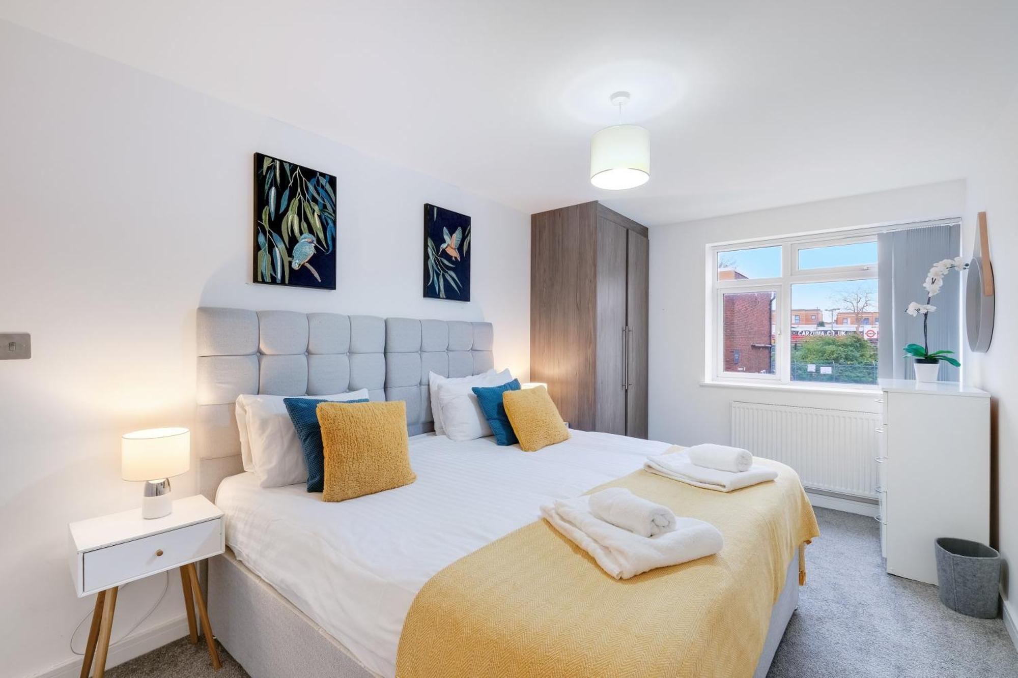 St Martins 2 Bedroom Apartments In Ruislip By 360 Stays 외부 사진