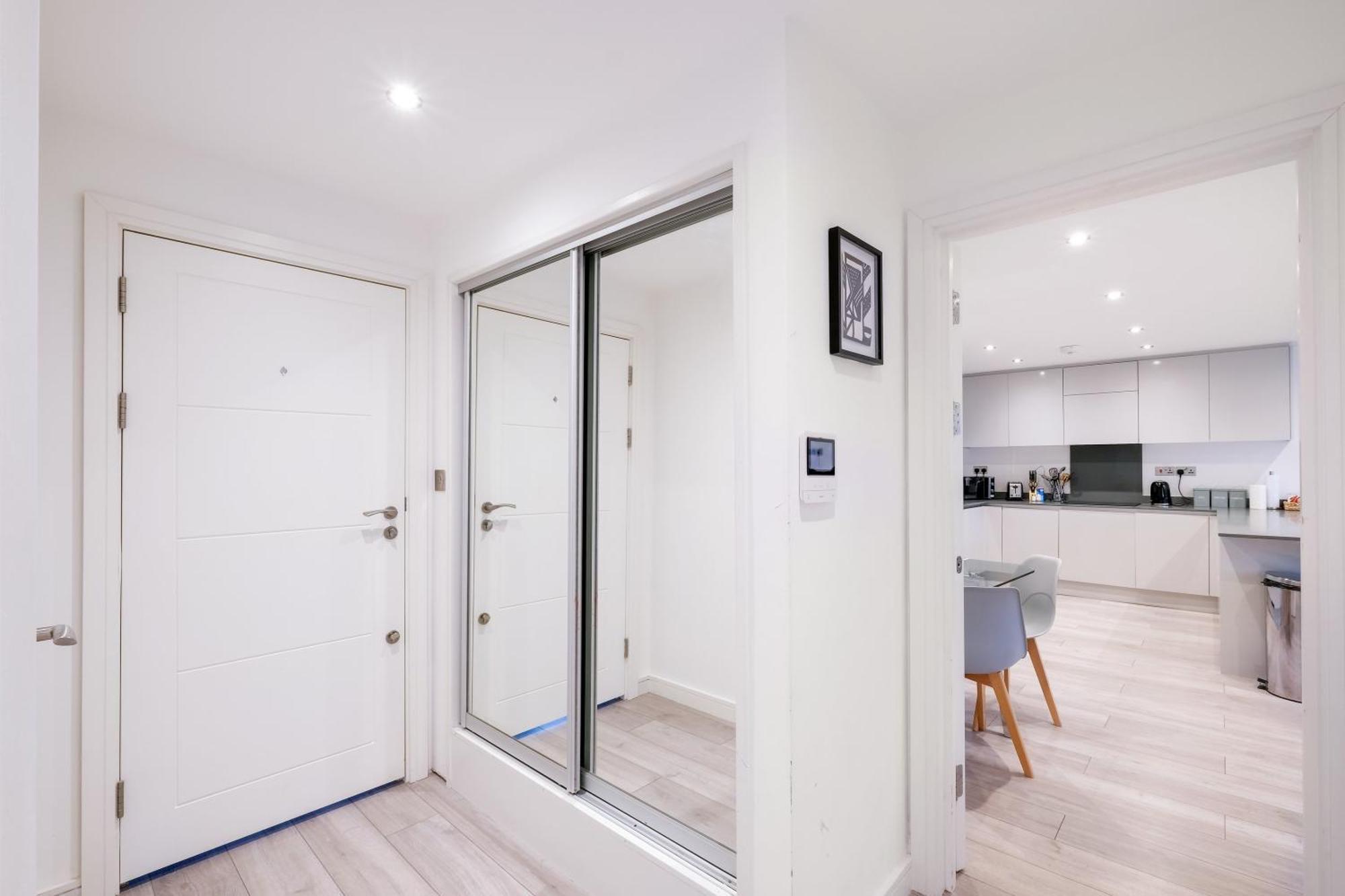 St Martins 2 Bedroom Apartments In Ruislip By 360 Stays 외부 사진