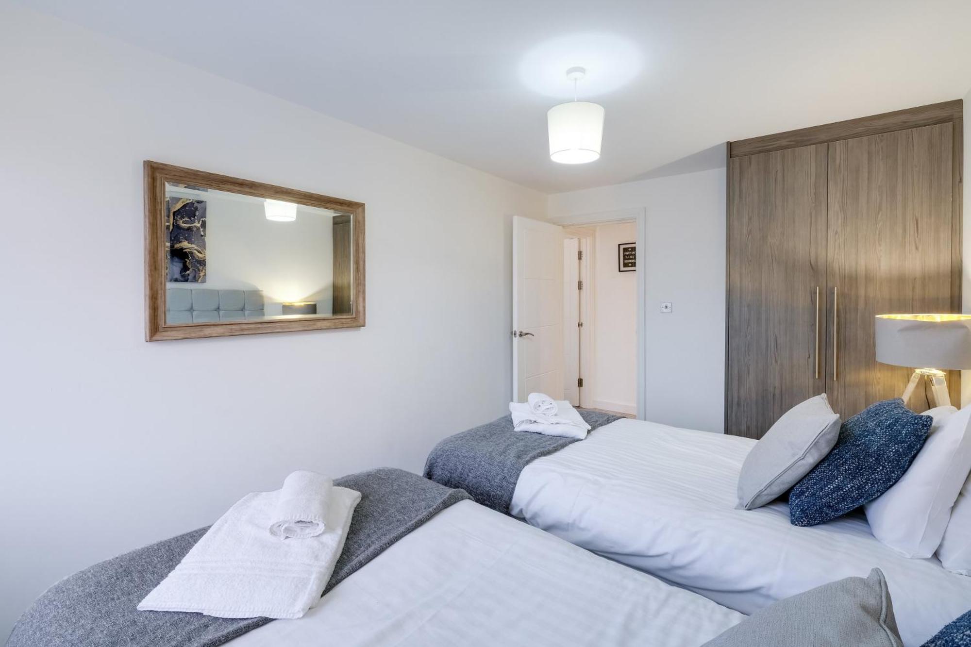 St Martins 2 Bedroom Apartments In Ruislip By 360 Stays 외부 사진